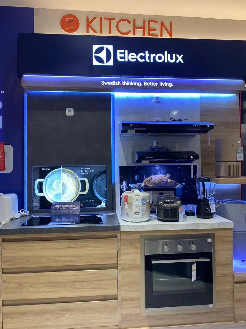 ELECTROLUX BUILD IN HOB & COOKER HOD