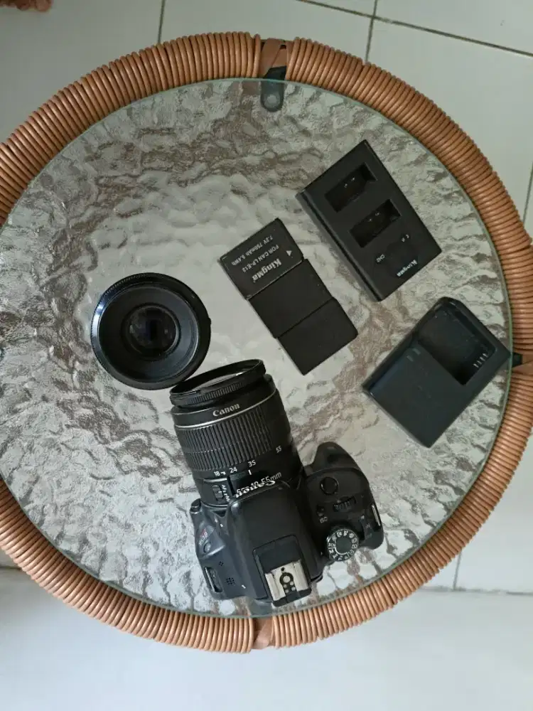 Canon Kiss X7 ( eos 100D versi jepang ) + kit + fix 50 mm