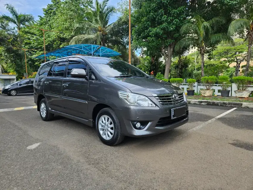 Toyota Kijang Innova 2.0 V AT 2011