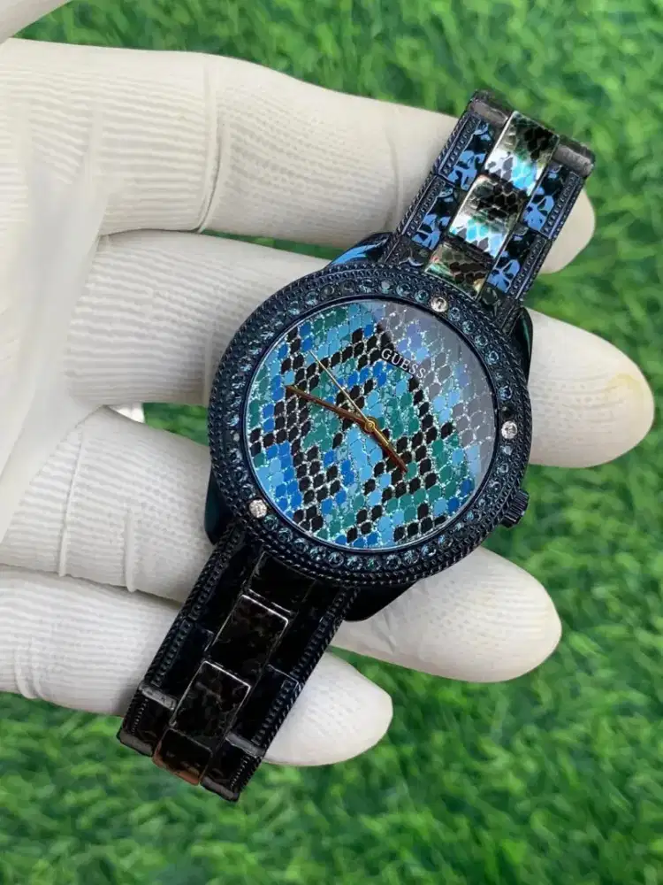 GUESS watch
Tipe : W062463L