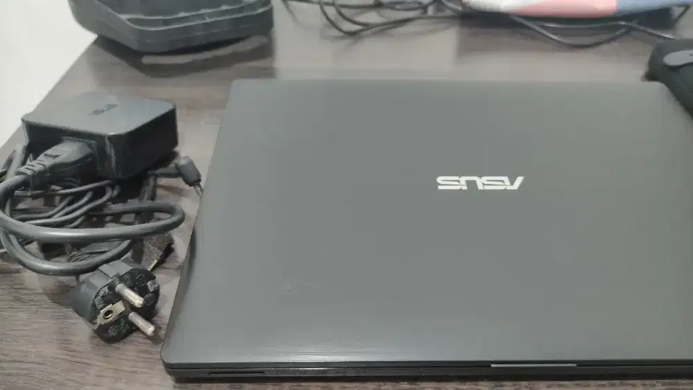 LAPTOP ASUS SIAP PAKAI