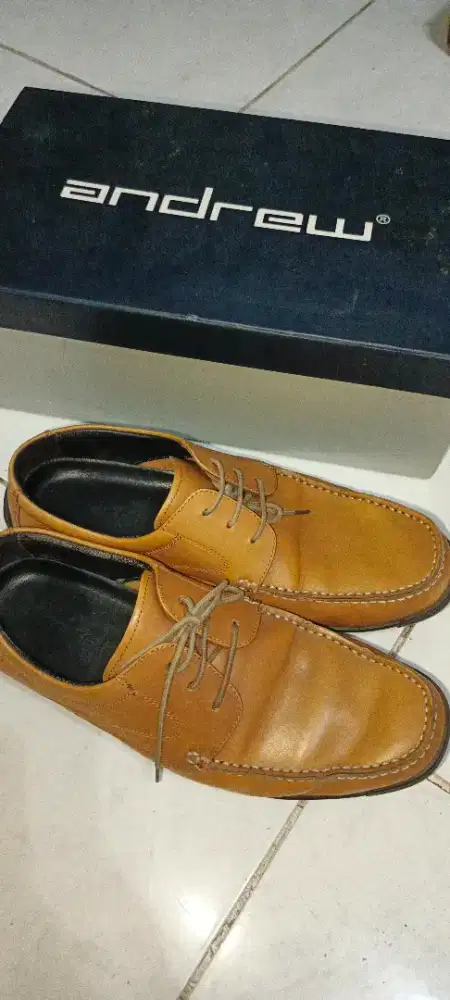 sepatu andrew ukuran 40