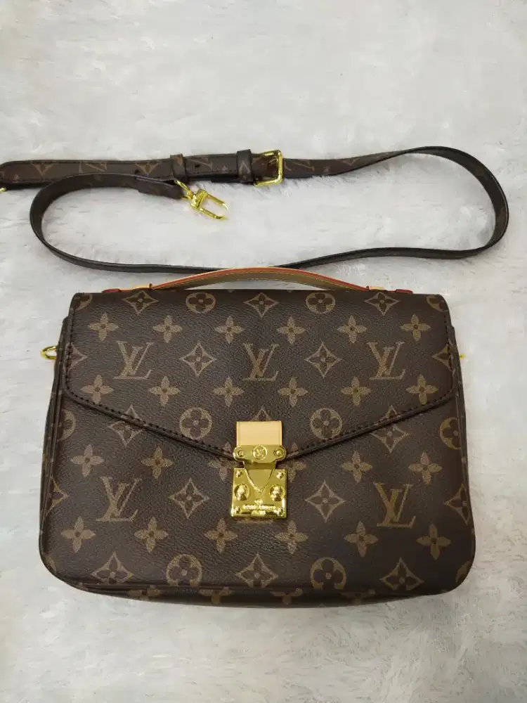 Luxury LOUIS VUITTON slingbag paling cakep dan high class