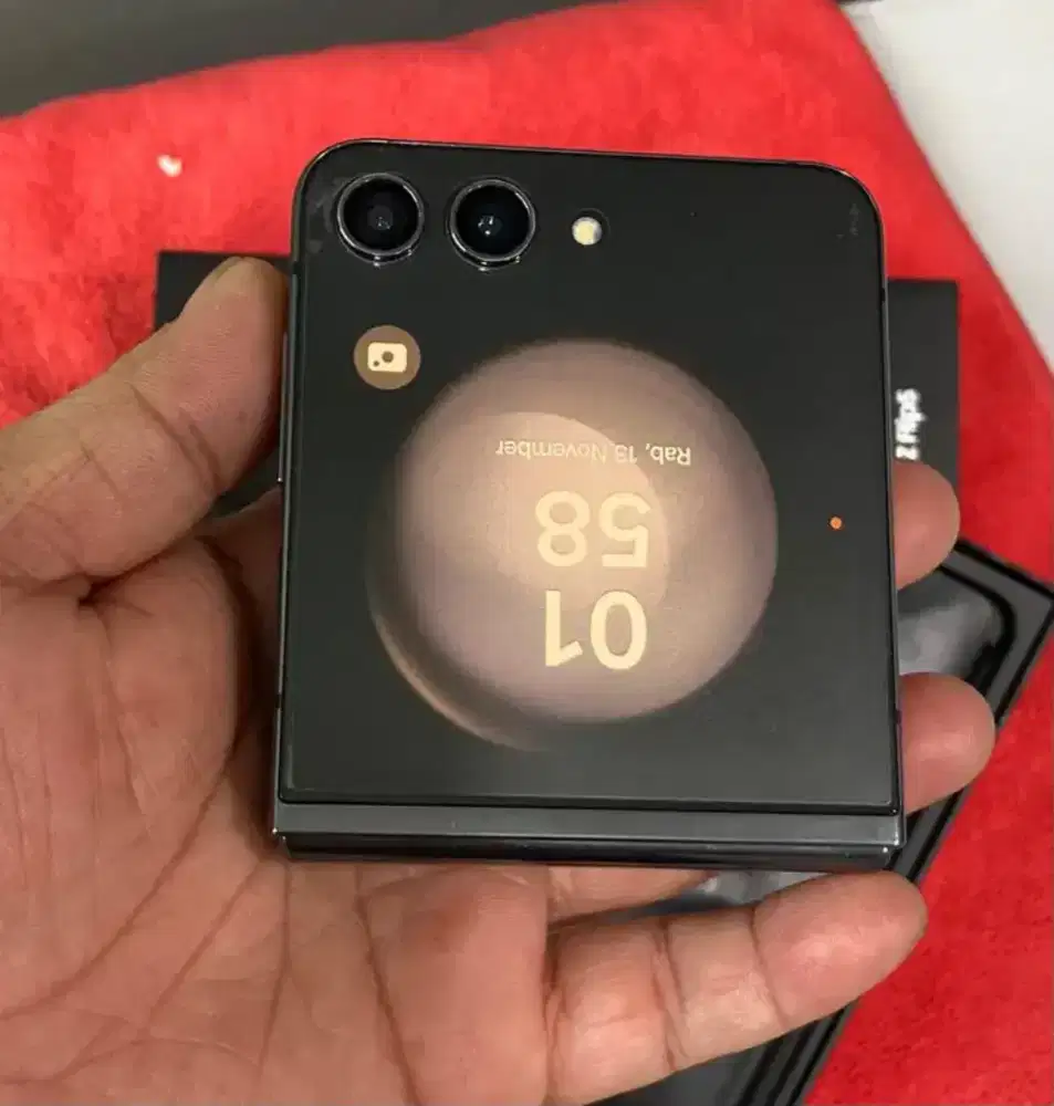 samsung Z flip 5 ram 8/256gb resmi sein