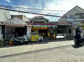 Rumah Kost 2 Lantai Bonus 2 Kios Depan Rumah Di Utan Kayu S8403