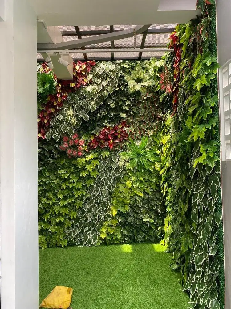 TAMAN VERTICAL GARDEN SINTETIS