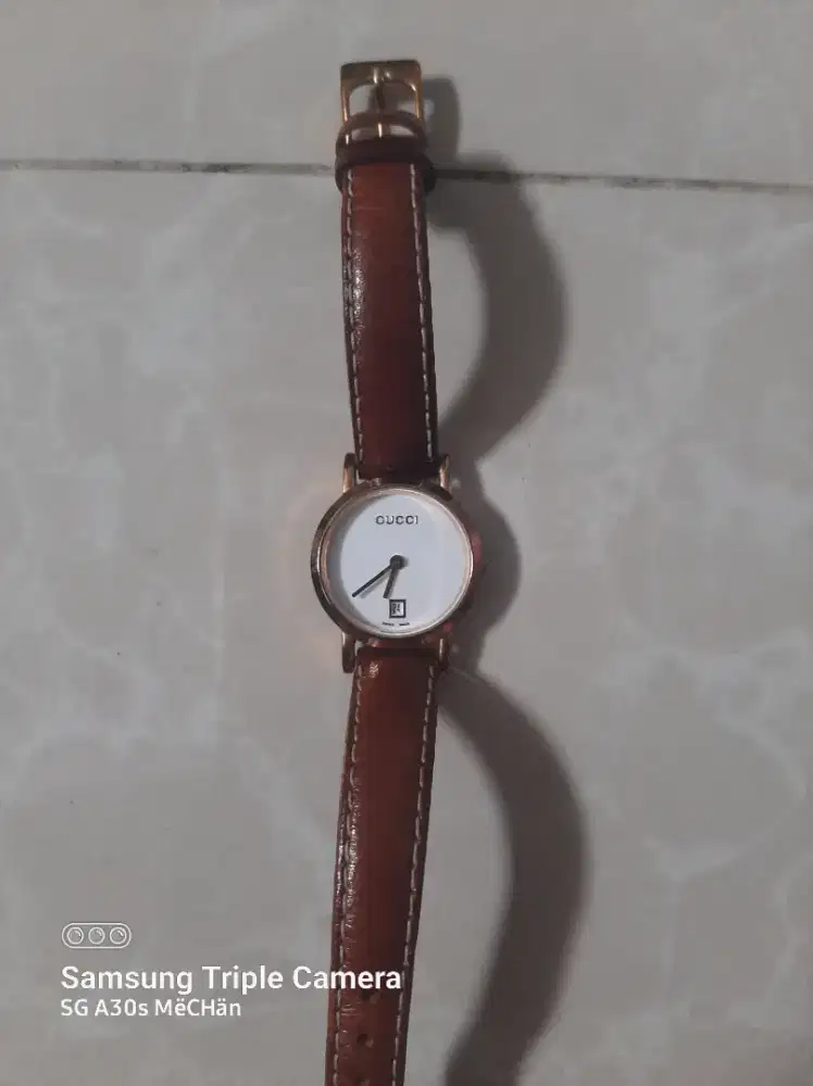 Jam Tangan Wanita Gucci