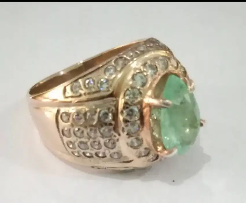 Cincin zamrud Colombia
