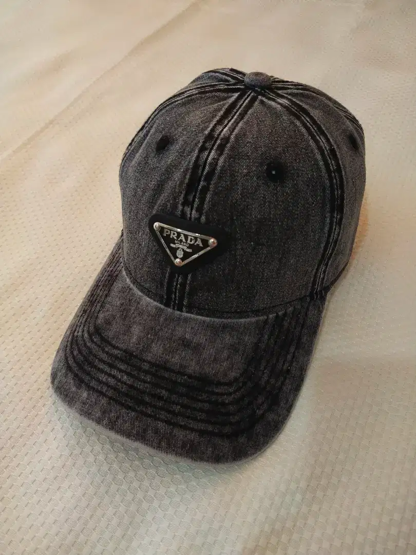 Luxury PRADA denim caps sangat stylish dan cakep maksimal