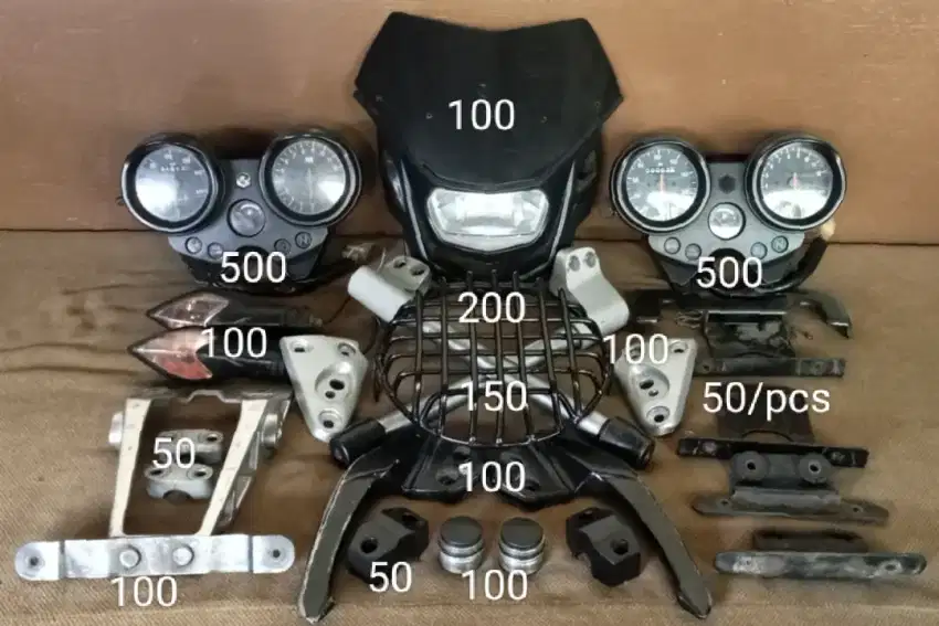 Part aksesoris motor pulsar