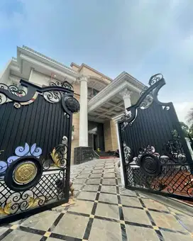 The Newly Luxury House with Modern Classics Style at Elite Area in Pon