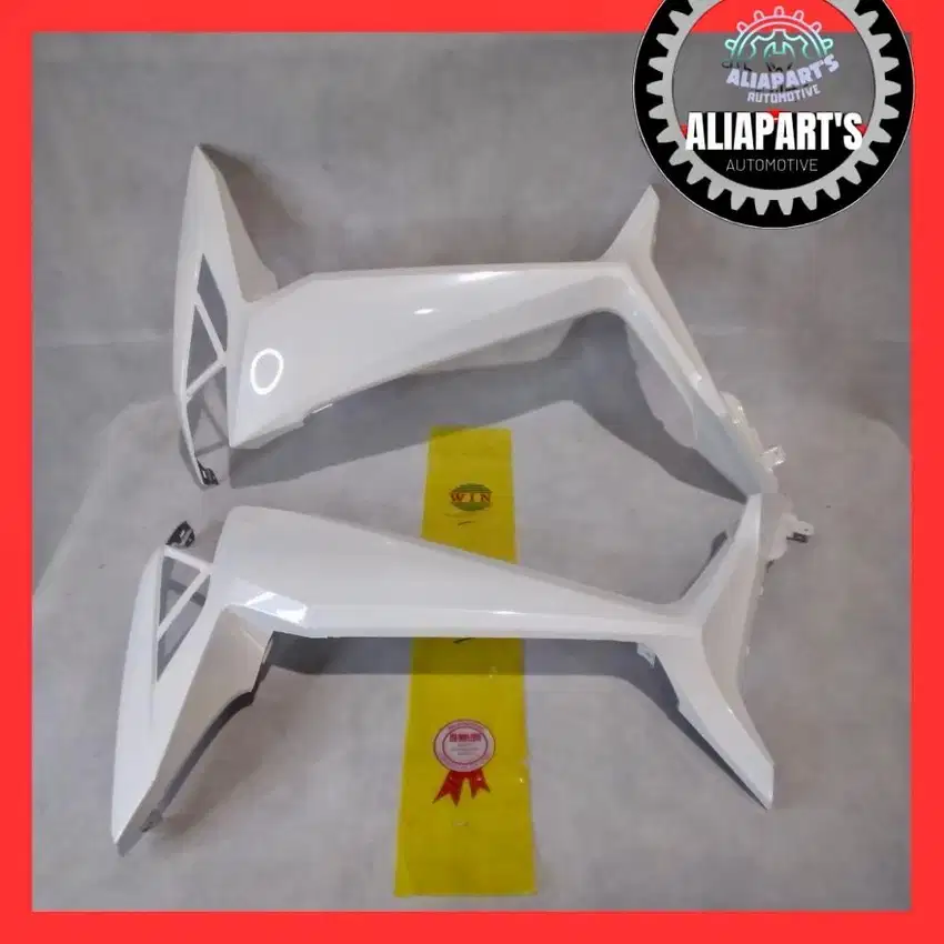 Sayap samping honda supra x 125 fi putih