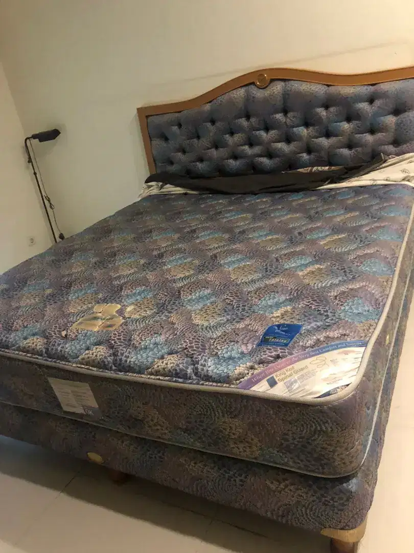 Springbed king koil king size 180 x 200 talalaly latex plus Divan