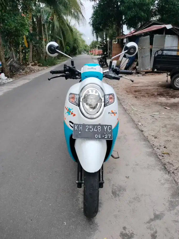 Honda Scoopy Stylish Playful Doraemon FI Tahun 2017