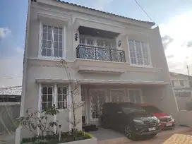 Rumah 2Lantai Free Biaya dkt Tol dan MRT dlm Cluster di Cinere,Depok