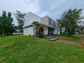 Jual  Rumah Style Minimalis Di Cluster Vermont Parkland BSD