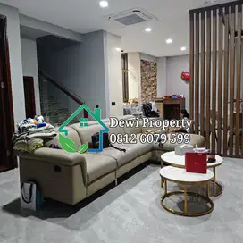 DIJUAL VILLA CITRALAND GAMA CITY CLUSTER BEVERLY HILLS
