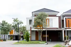 Siap Naik SHM, 10 Menit UGM, Rumah Posisi Hook