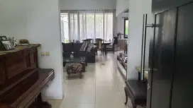 Rumah di Kota Baru Parahyangan, Mewah dan Luas 1 Lantai