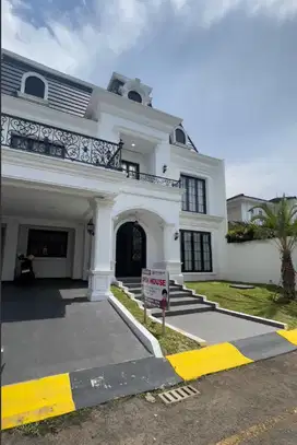 Jual Rumah Mewah dengan Kolam Renang di Menteng Residence Bintaro