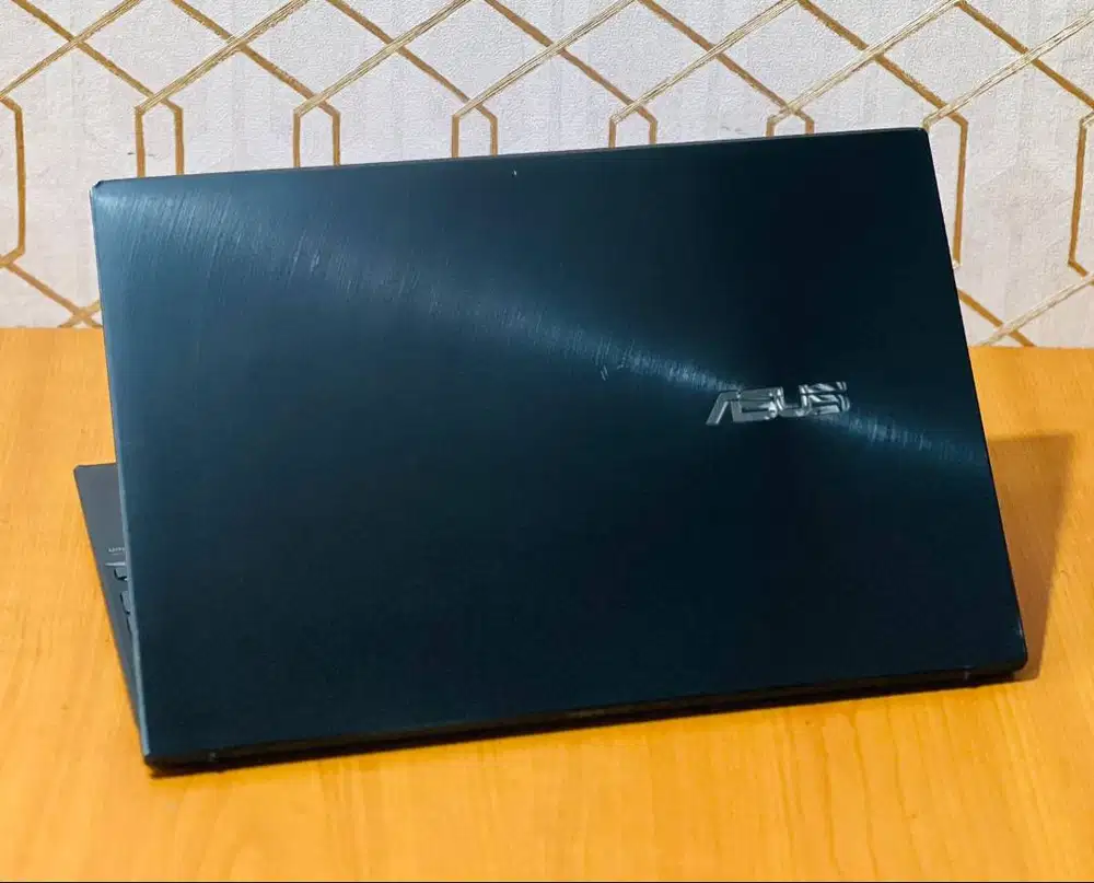 Asus ZenBook UX425EA Core i7 Gen 11th Ram 16/512Gb D-SW