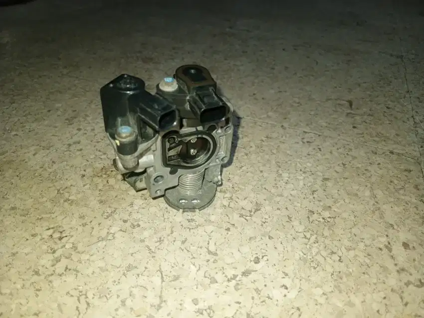 Throttle body beat esp tahun 2017 ( body set ) sama sensor nya