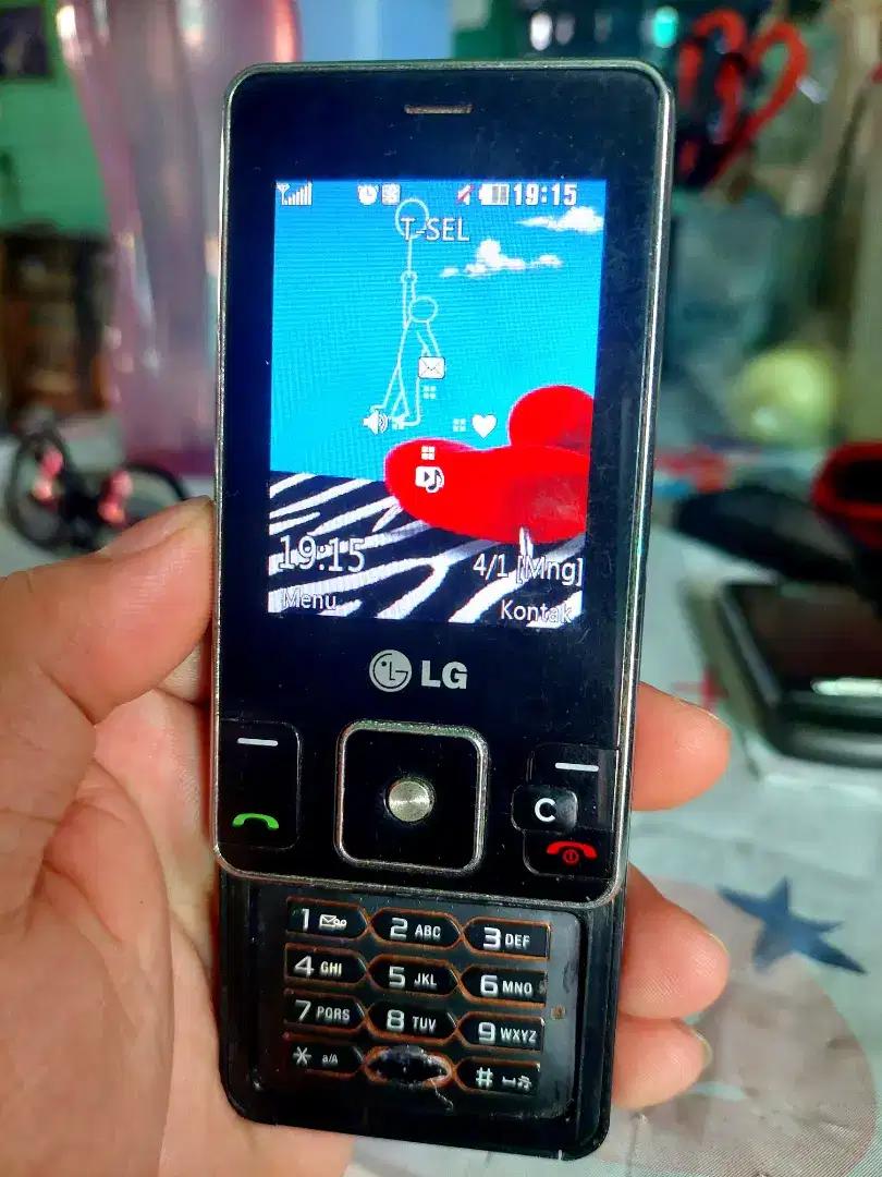 LG KC550 Slide Langka jadul / rare item / kolektor item/ koleksi