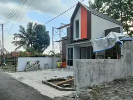 Rumah scandinavian lantai dua mezzanine diutara uii jl kaliurang km 15