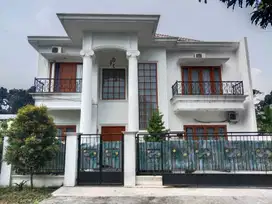 Jual cepat rumah mewah sentul dengan kolam renang siap huni
