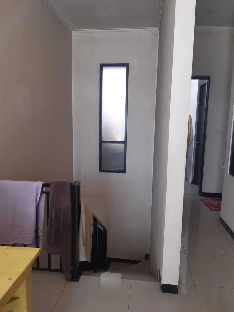 Dijual rumah 2 lantai siap huni taman kopo indah 5 sherwood