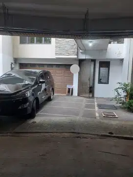 Dijual Cepat Rumah Townhouse Springhill Golf Residence Kemayoran