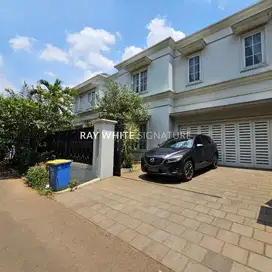 Dijual Rumah Strategis & Tenang, Jl. Dukuh Patra V