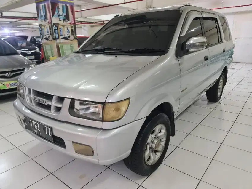 Isuzu Panther Higrade LS 2003