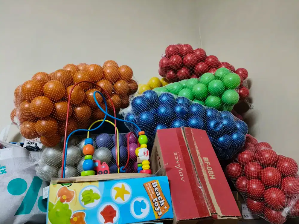 bola plastik / mandi bola