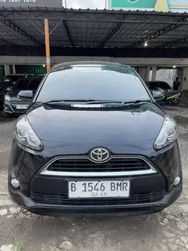sienta V at matic 2017 km low 50rb