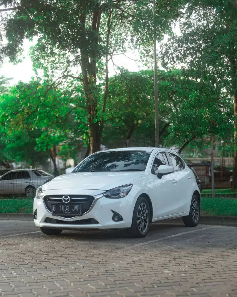 Mazda 2 GT 2015 Putih better dari Brio Jazz Yaris