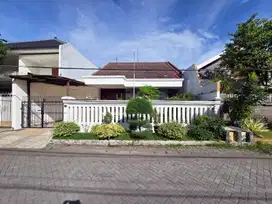 Rumah di Sarono Jiwo dekat Jemursari