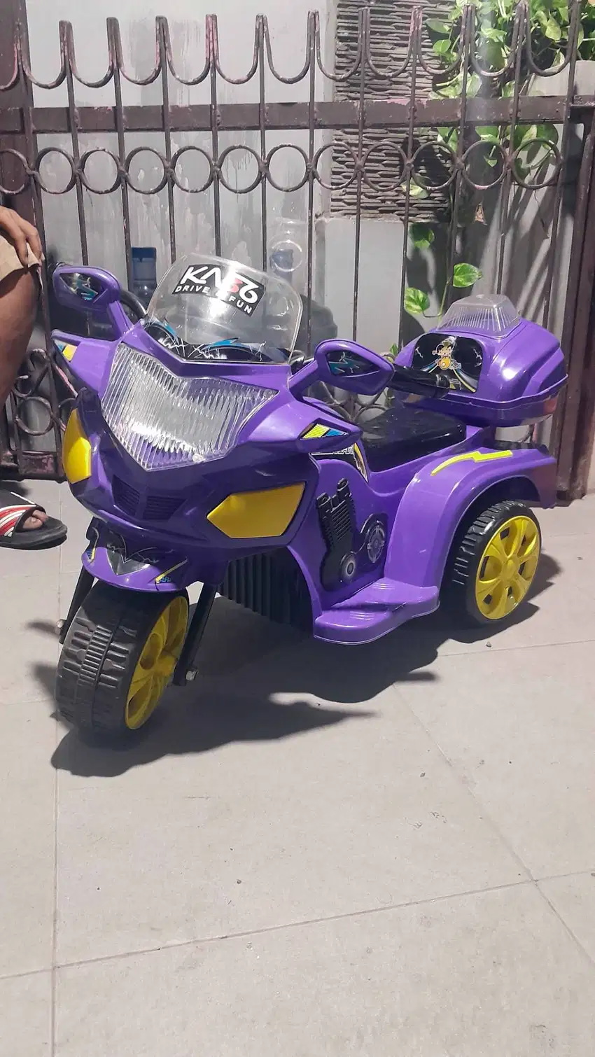 Mainan Motor Aki Anak Yotta Halilintar ( BEKAS DISPLAY )