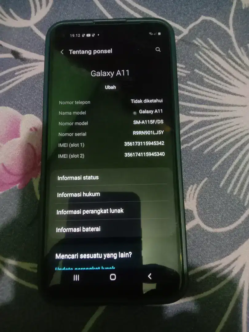 Di jual Samsung galaxy A11 ram 3/32 minus pemakaian batre awet
