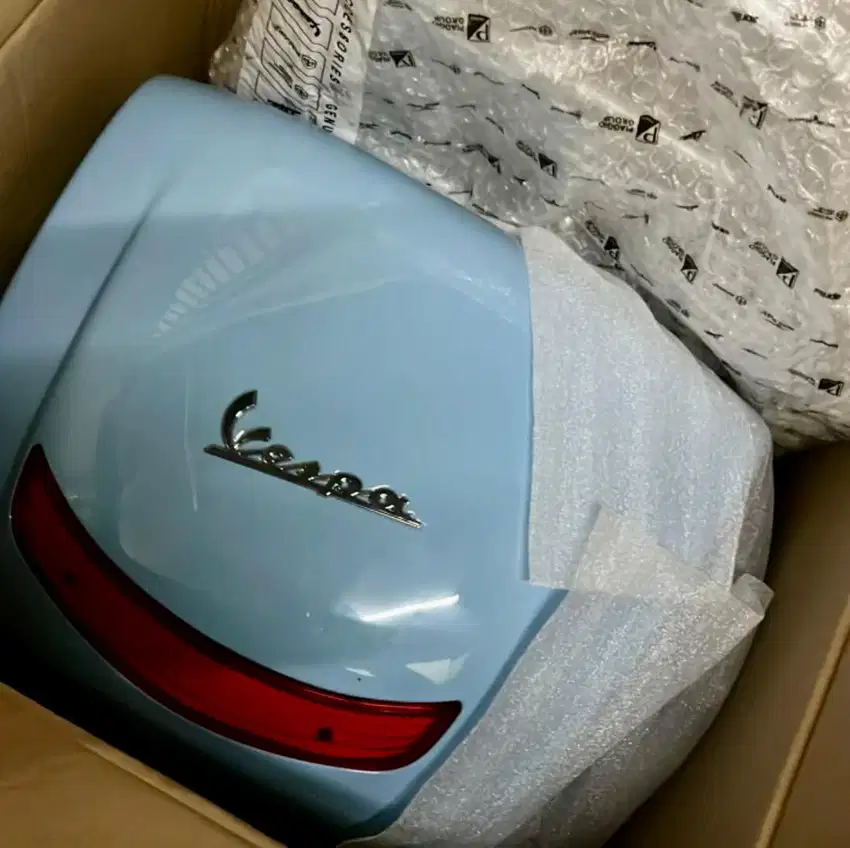 Top Box Support Vespa LX S Blue Capri 2024