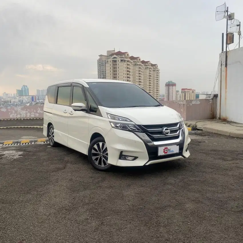 Nissan serena HWS 2.0 Low Km