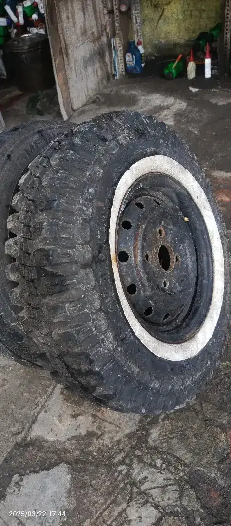 Ban Offroad Tubeles R13 + Velg Kaleng R13 (Pcd 4x114) + Whitelist