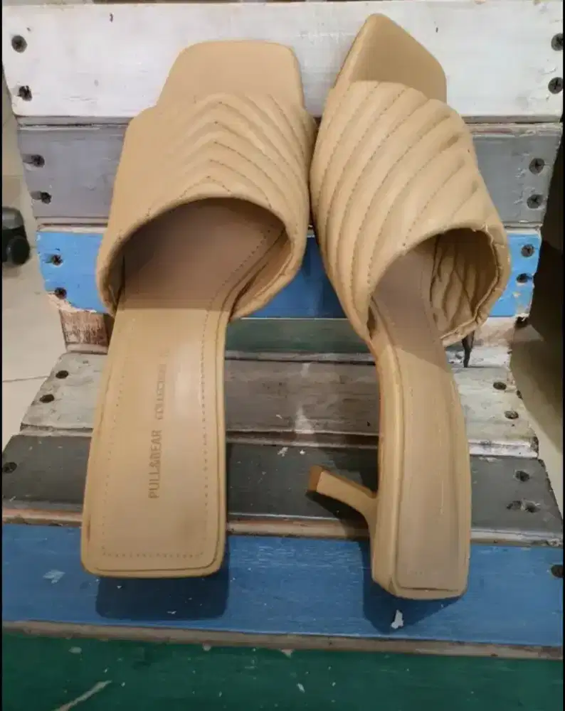 Preloved Sandal Heels Pull&Bear Original Size 38