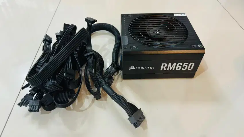 PSU Corsair RM650 Like New