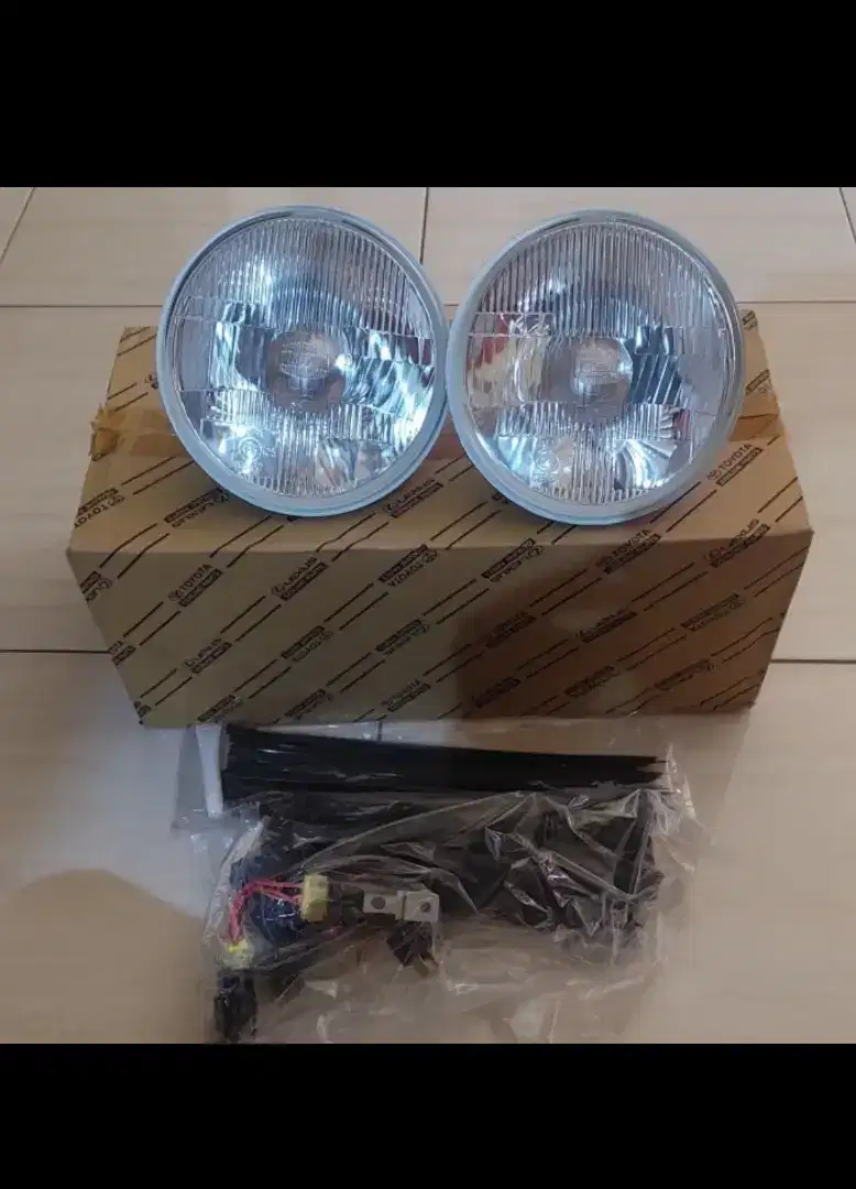 Lampu Depan Koito Japan 7 Inchi
