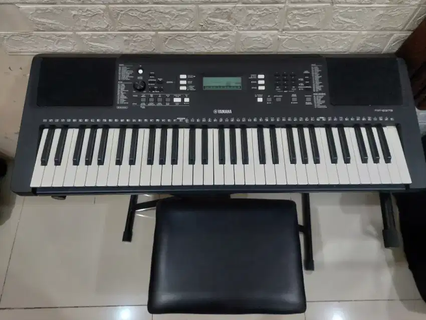 Keyboard Portabel (PSR-E373)