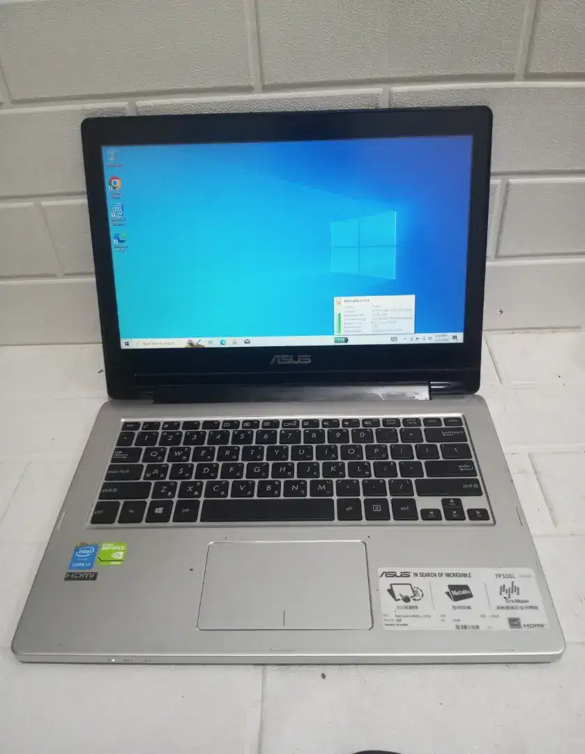 Touchscreen Asus TP300L Core i3-4030U Grafik 12GB SSD 256GB flip 13.3