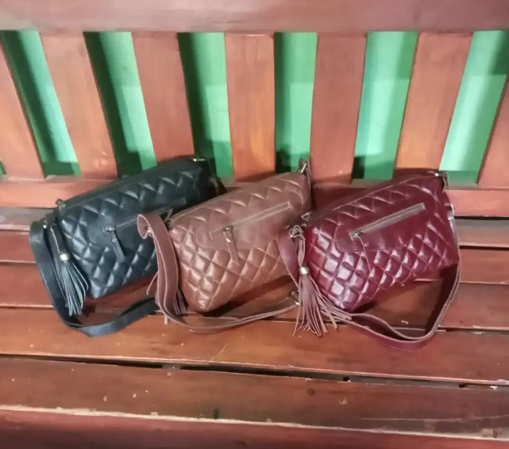 Tas wanita tali panjang