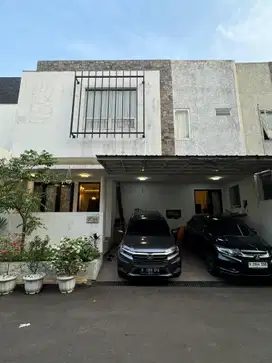 Rumah Fully Furnished Dalam Komplek Perumahan Siap Huni