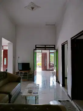 RUMAH BESAR LUAS TANAH 397M